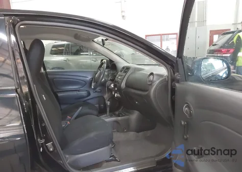 2013 Nissan Versa 1.6 S из США, поврежденный, VIN 3N1CN7AP1DL823504